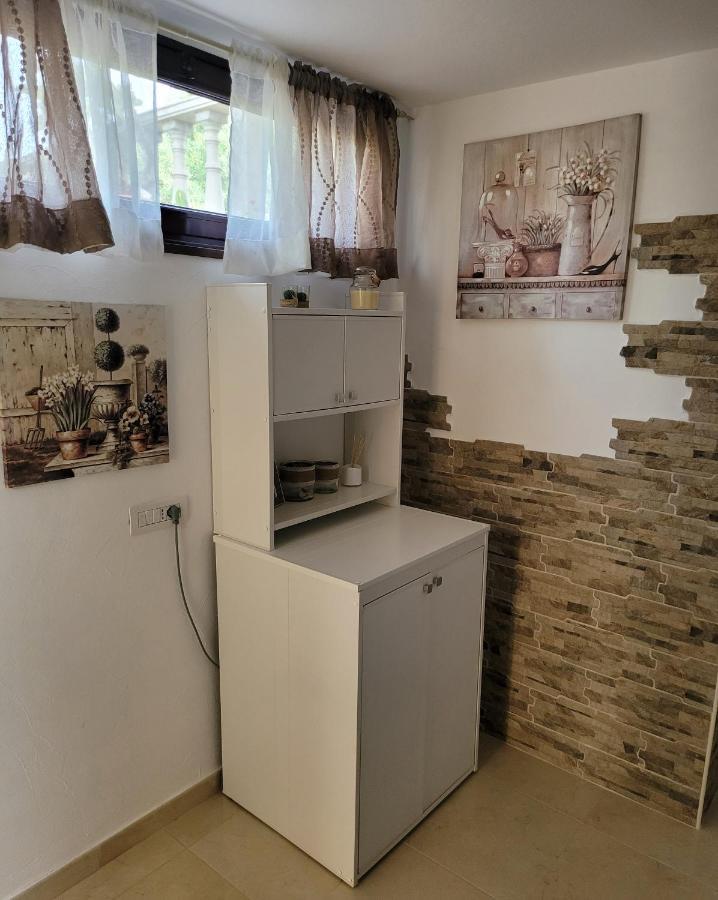 La Casa Delle Rose 1 Villa Giba Екстериор снимка