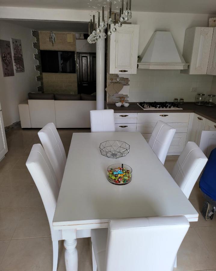 La Casa Delle Rose 1 Villa Giba Екстериор снимка